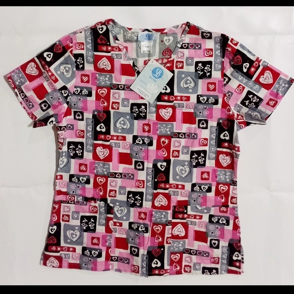 Scrub Top V-neck Small Heart Pattern Valentine's Day Scrubs